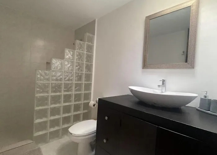 Bed and breakfast Casa Monasterios *